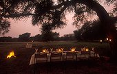 Dîner le soir Camp de Kiubo Zambie