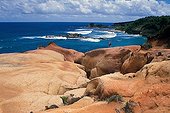 Rivage rocheux érodé Côte Est de la République Dominicaine