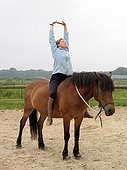 Yoga Pony bareback - France ; work of breathing and stretching