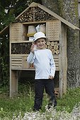 Inventory of insects - At School of Biodiversity ; Project implemented by the Champagne Ardenne region to sensitize children to school on Biodiversity.<br>The AFPAN Green Gold is involved in this project for regional photographers working on this project.