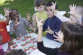 Inventory of insects - At School of Biodiversity  ; Project implemented by the Champagne Ardenne region to sensitize children to school on Biodiversity.<br>The AFPAN Green Gold is involved in this project for regional photographers working on this project.