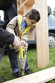 Manufacturing hotel insect - A School of Biodiversity  ; Project implemented by the Champagne Ardenne region to sensitize children to school on Biodiversity.<br>The AFPAN Green Gold is involved in this project for regional photographers working on this project.