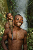 The pygmy canopy honey. Following the harvest, the joy of honey. Likouala, Congo