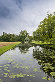 The Gloriette of the Île d'Amour in the English garden of the Château de Chantilly in autumn, Oise, France