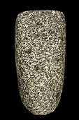 Polished gneiss axe. North Africa, Neolithic. 6,5cm.