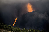 Volcanic eruption in La Palma, Canary Islands (09/19 to 12/25/2021). The origin of the eruption occurred in the Cumbre Vieja ridge, southwest of the island, municipality of El Paso. On February 9, 2023, its name as Tajogaite Volcano was made official.