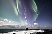 Northern lights from the Reykjanes Peninsula, Iceland.