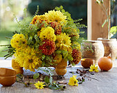 Chrysanthemums in mixed bouquet
