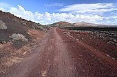 El Golfo walk, Playa del Paso, Montaña Quemada, View of caldera del Islote de la Vega, Timanfaya National Park, Lanzarote Island, Canary Islands