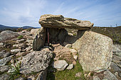Dolmen du Mont-Rivincu. At the entrance to the Agriates desert, the Dolmens de Casta are located to the south-west of Monte Rivincu (356 m), almost a kilometer from the summit, on the former military site of Casta-Nord. The site includes megalithic funerary monuments (dolmens and chests) and the remains of a Neolithic settlement. Haute-Corse, France