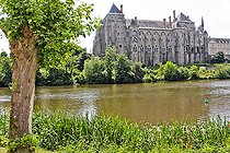 Abbaye Saint-Pierre in Solesmes and the river Sarthe, Sarthe, France