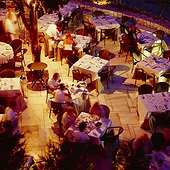 Lykavitos hill-top restaurant. Grèce, Grèce Centrale et Eubée, Athènes, Attique, SIM711673