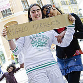 Girls offering 'Free Hugs', Zaragoza, Saragossa, Aragon, Spain