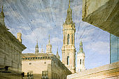 Reflection of the Basilica del Pilar, Zaragoza, Saragossa, Aragon, Spain