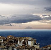 Italy, Calabria. Pizzo village ; view to Stromboli island