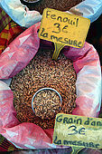 Spezie nel mercato di Sainte-Anne, Guadeloupe (Grande Terre), French West Indies