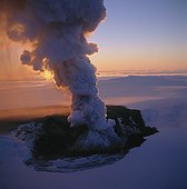Iceland, Vatnajokull, Grimsvotn - Smoke emerging from a volcano
