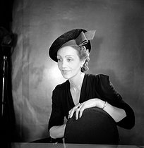 Mme Franchomme. Chapeau Claude Saint-Cyr. Paris, mars 1938.